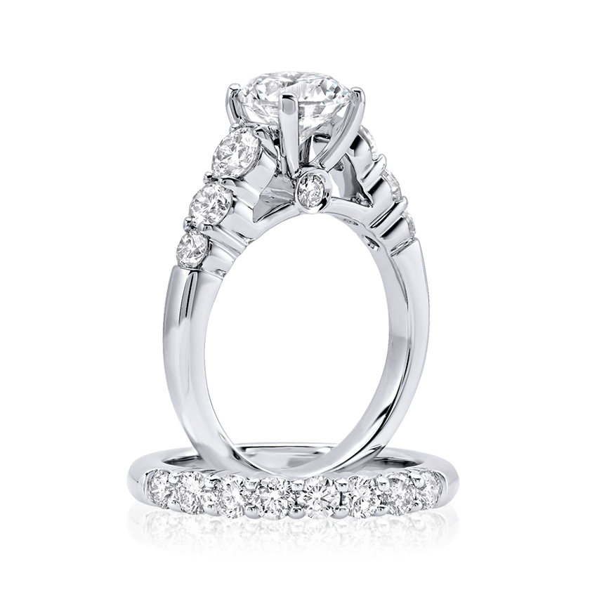 Graduated-Size Side Diamonds Engagement Ring - Marvels Co.